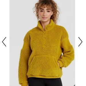 JoyLab golden olive palm Sherpa pull over